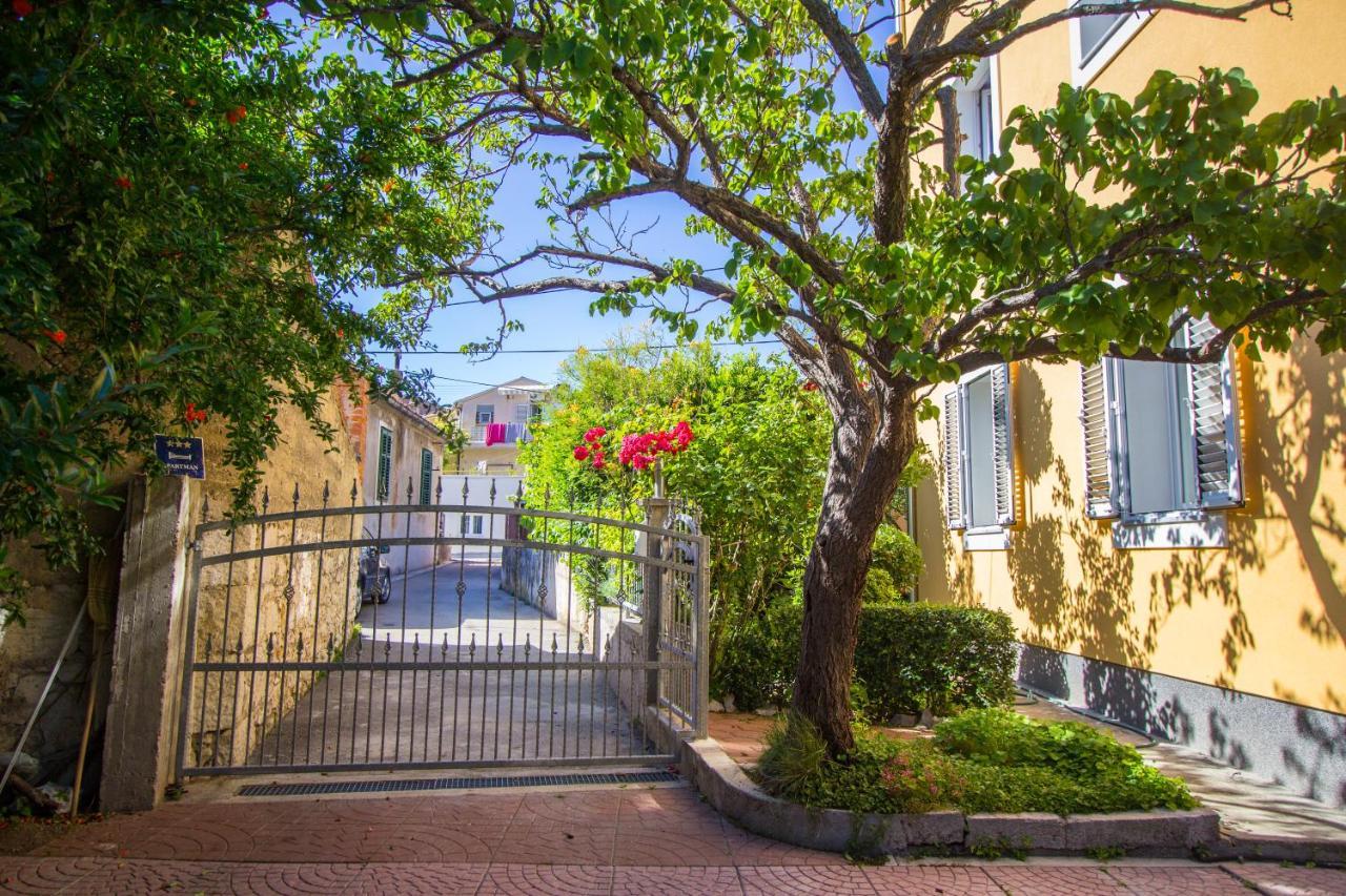 Holiday Home Arboretum Sibenik Exterior photo